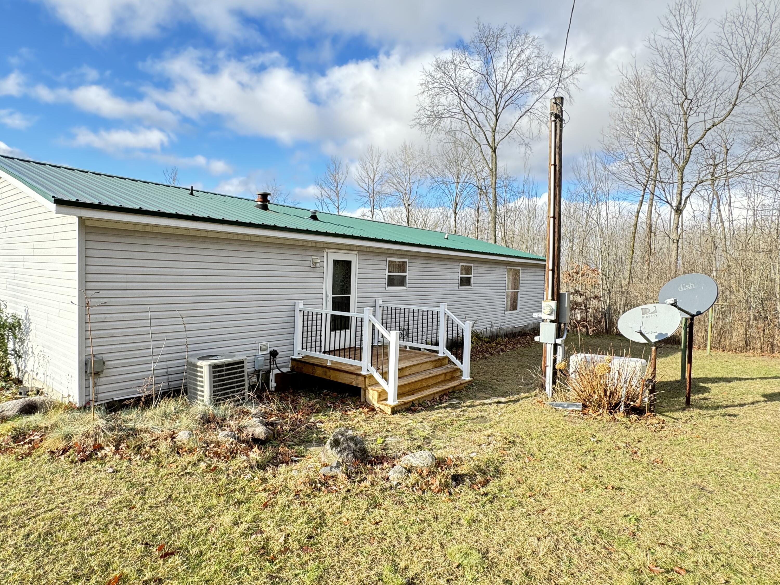 7607 5 Mile Road Hesperia, MI 49421 - Photo 8 of 12 IMG_5093