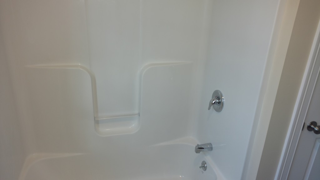 242 Laurelton Street Springfield, MA 01109 - Photo 14 of 25 Gallery Image 14