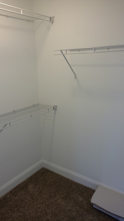242 Laurelton Street Springfield, MA 01109 - Photo 16 of 25 Gallery Image 16