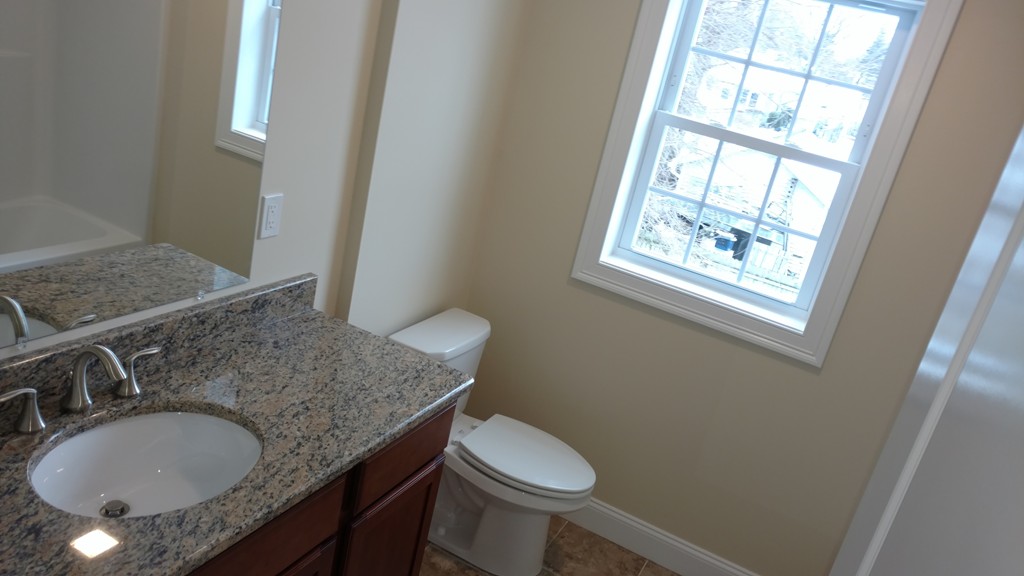 242 Laurelton Street Springfield, MA 01109 - Photo 20 of 25 Gallery Image 20