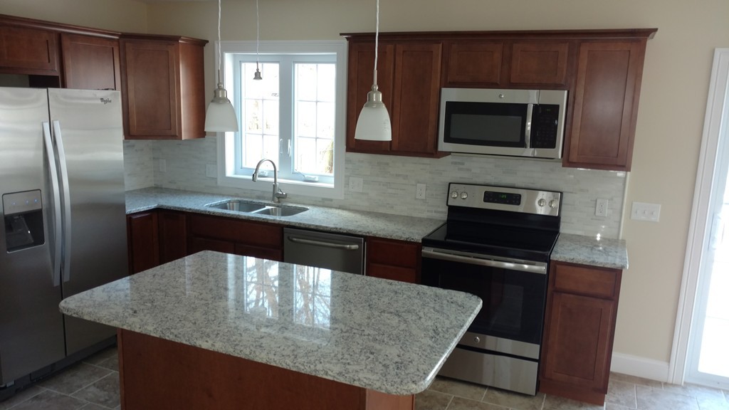 242 Laurelton Street Springfield, MA 01109 - Photo 2 of 25 Gallery Image 2