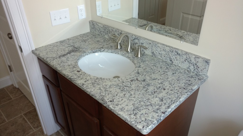 242 Laurelton Street Springfield, MA 01109 - Photo 4 of 25 Gallery Image 4
