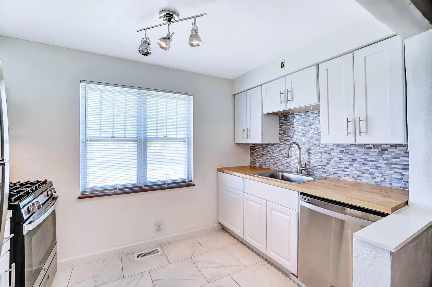 3419 Eyrich Road Cincinnati, OH 45248 - Photo 11 of 25 Gallery Image 11