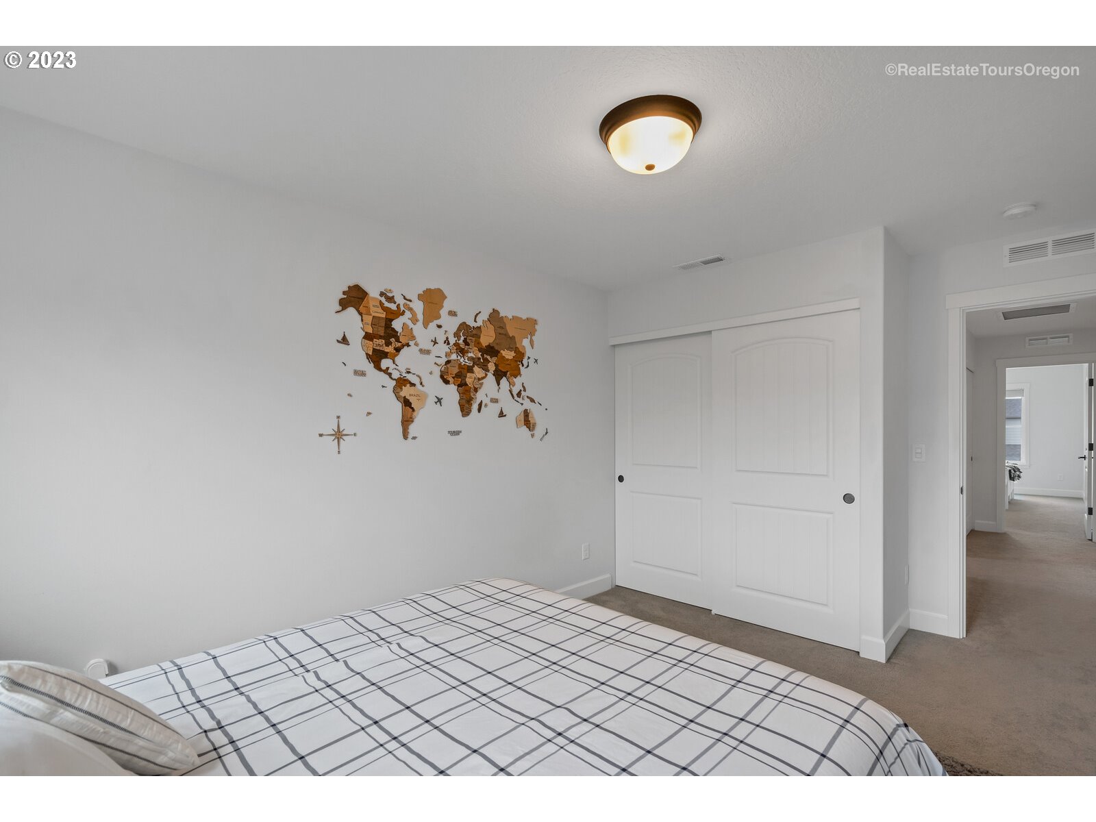 4584 North 9th Street Ridgefield, WA 98642 - Photo 32 of 39 a view of a bedroom