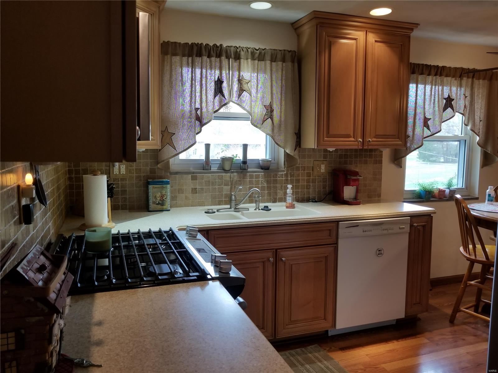 703 Eiler Road Belleville, IL 62223 - Photo 3 of 82 Gallery Image 3