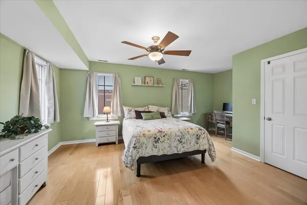 $625,000 | 1026 Baldwin Lane, Oak Park, IL 60302