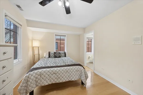 $625,000 | 1026 Baldwin Lane, Oak Park, IL 60302