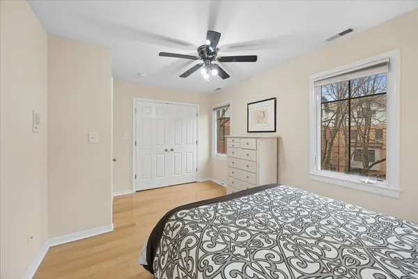$625,000 | 1026 Baldwin Lane, Oak Park, IL 60302