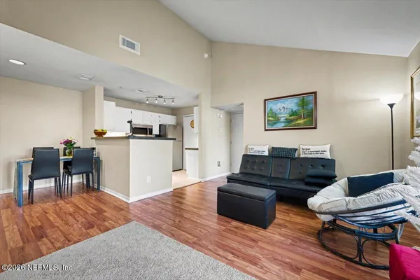 $159,750 | 7701 Timberlin Park Boulevard, Unit 1338, Jacksonville, FL 32256