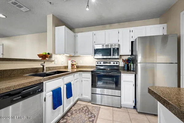 $159,750 | 7701 Timberlin Park Boulevard, Unit 1338, Jacksonville, FL 32256