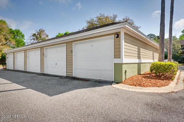$159,750 | 7701 Timberlin Park Boulevard, Unit 1338, Jacksonville, FL 32256