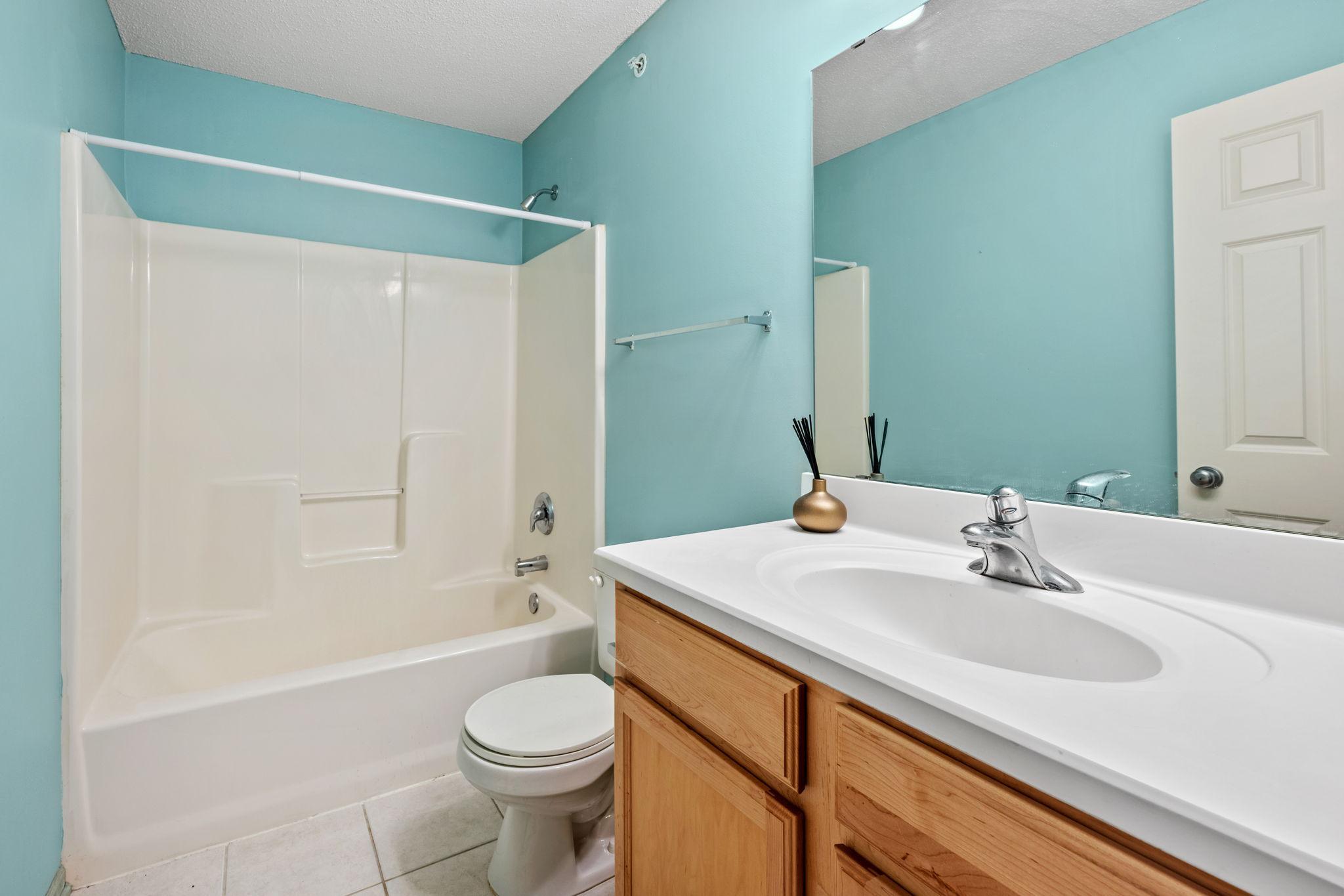 4353 Victor Path, Unit 4 Hugo, MN 55038 - Photo 14 of 24