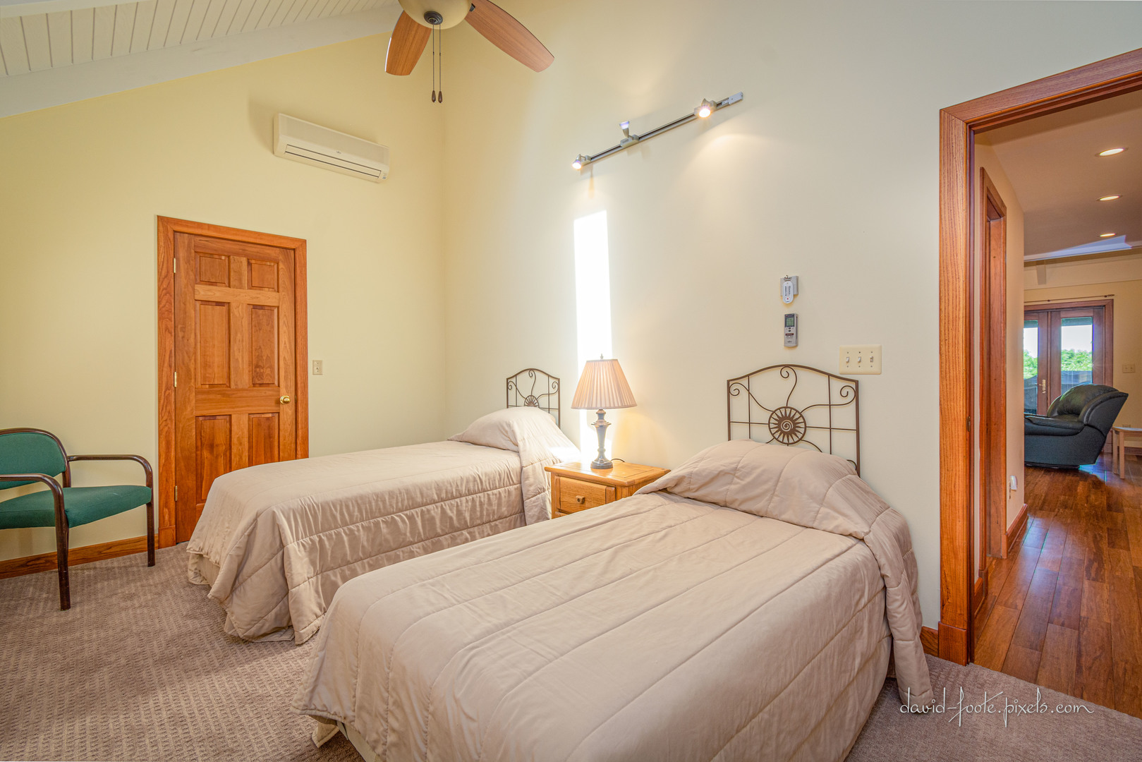 18 Lookout Trace Galena, IL 61036 - Photo 30 of 56 a bedroom with two beds and painting on the wall