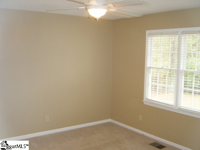 867 Hunter Road Fountain Inn, SC 29644 - Photo 6 of 21