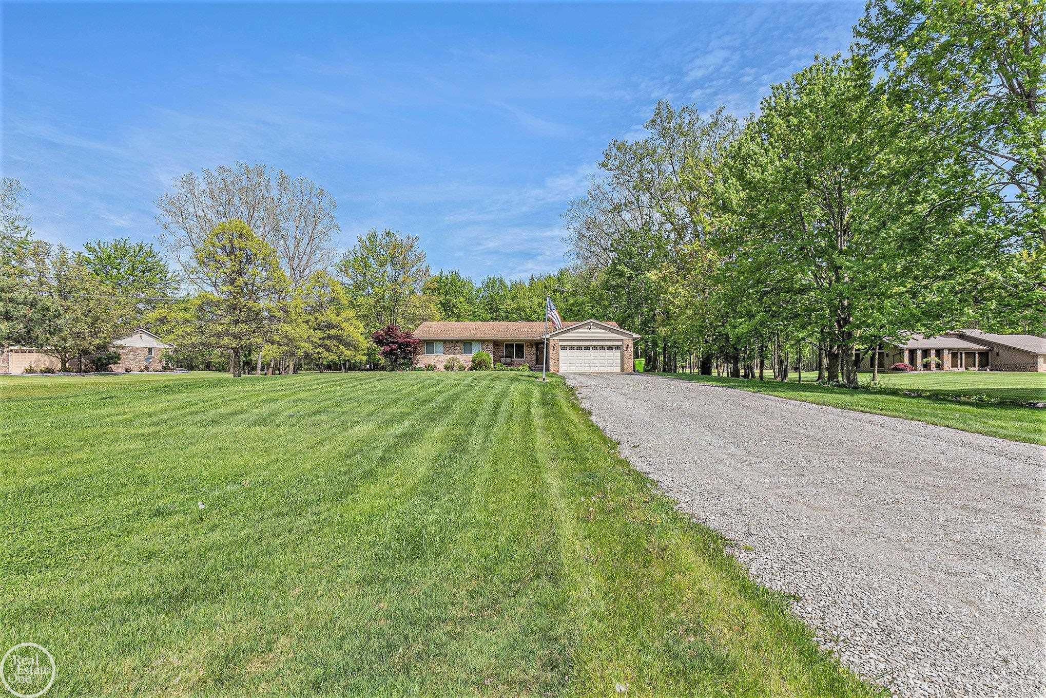 60520 Ray Center Road Ray, MI 48096 - Photo 27 of 35