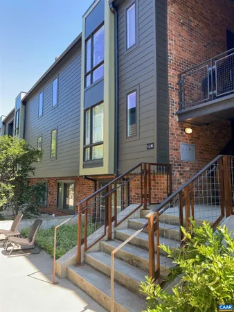 $2,345 | 630 Park Street, Unit J, Charlottesville, VA 22902