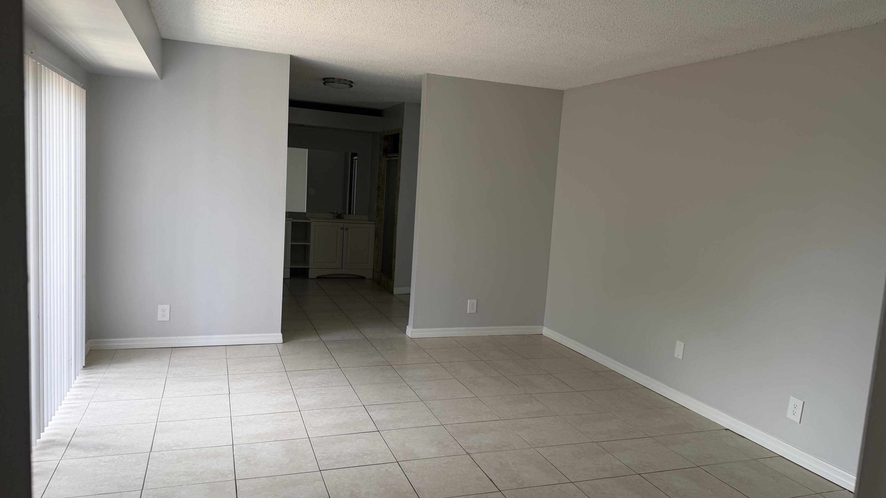 882 Springdale Circle, Unit 88B Palm Springs, FL 33461 - Photo 23 of 32 IMG_0318