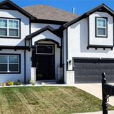 10305 North Flora Avenue, Kansas City, MO 64155