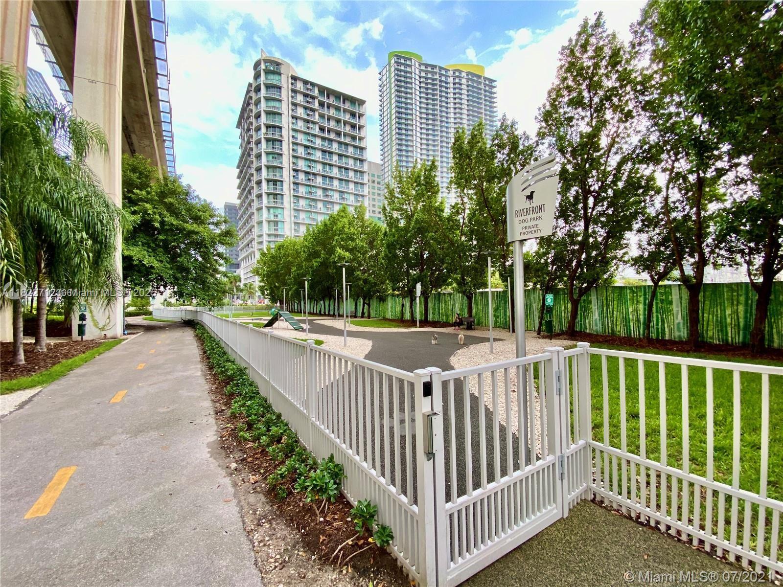 90 Southwest 3rd Street, Unit 3010 Miami, FL 33130 - Photo 44 of 44 a view of a street with a street view