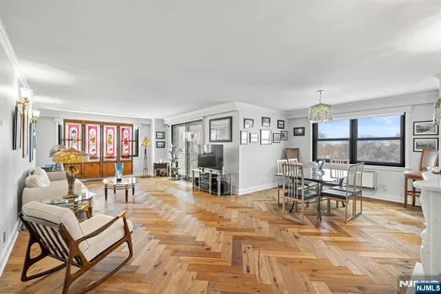 $690,000 | 7855 Boulevard East, Unit 6A, North Bergen, NJ 07047