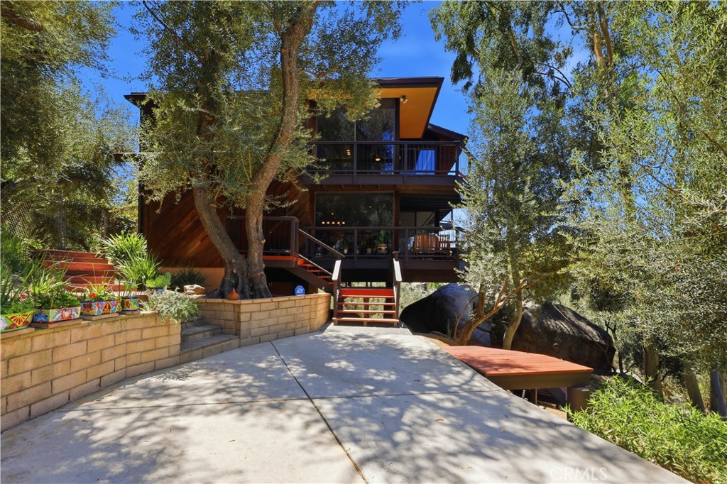 17115 Ranchero Road Riverside, CA 92504 - Photo 6 of 71