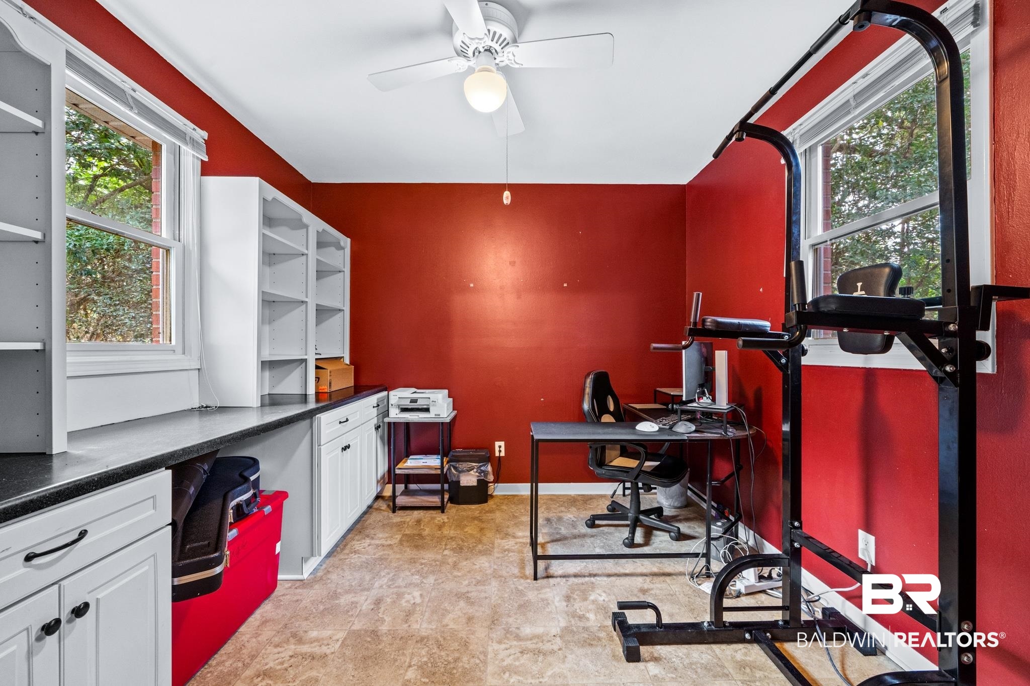 305 Wayne Place Mobile, AL 36609 - Photo 14 of 33
