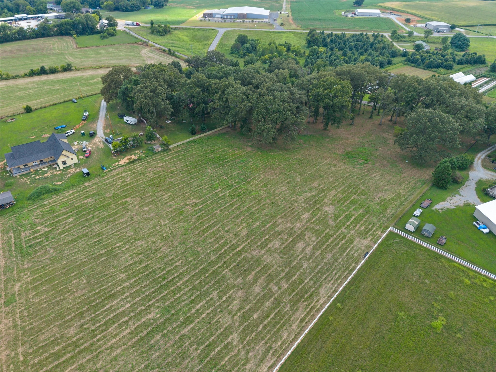 2 Dot Road Springfield, TN 37172 - Photo 6 of 11 a view of a lake with a yard