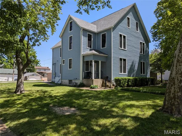 $2,875 | 2206 Blendon Place, St. Louis, MO 63143