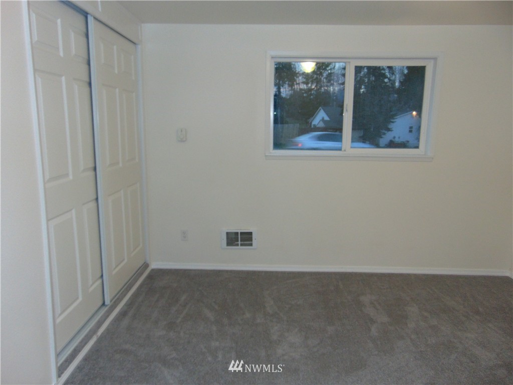 4700 Northeast 24th Street Renton, WA 98059 - Photo 16 of 20