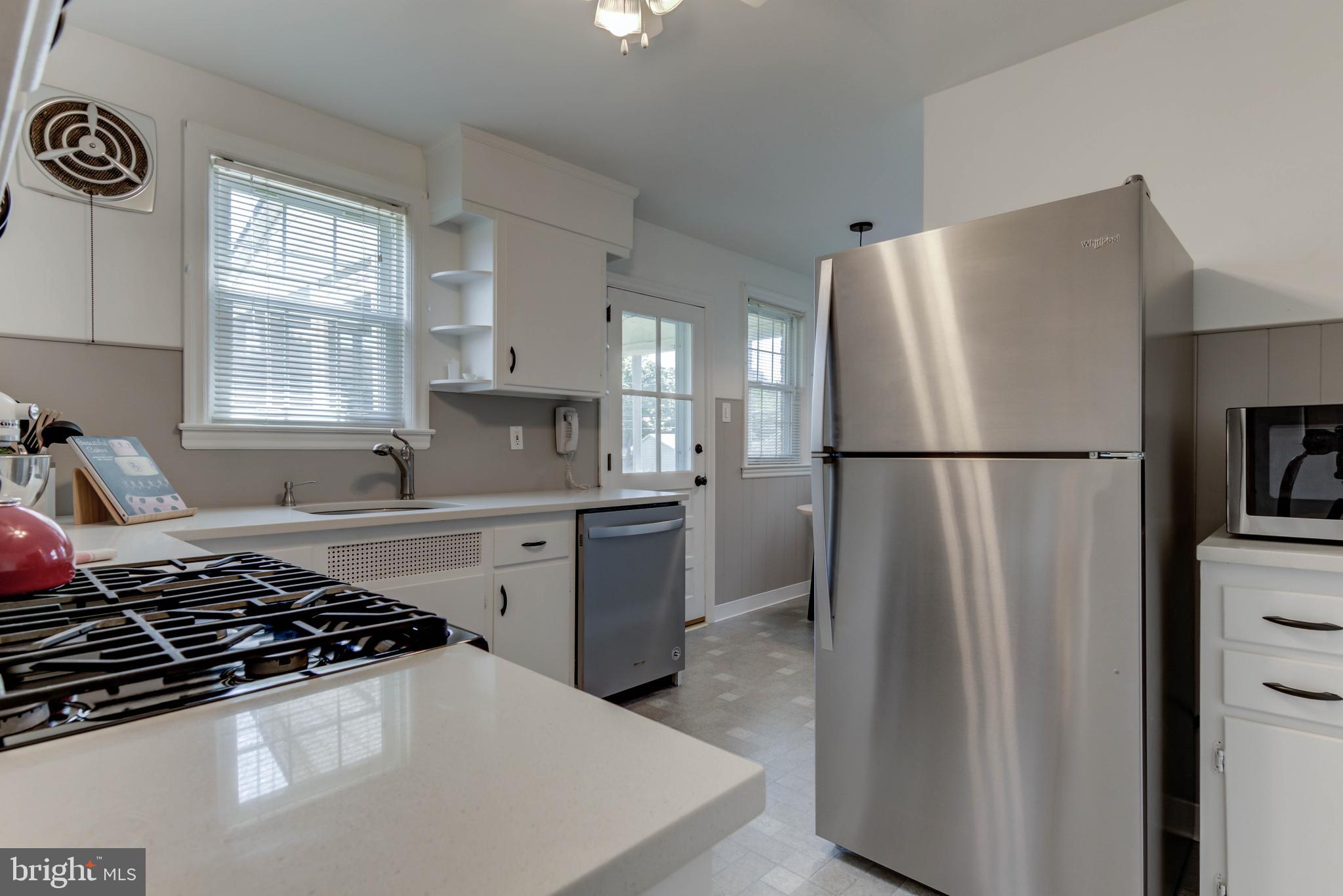 512 Harrington Road Havertown, PA 19083 - Photo 13 of 31 New Counter top and Stainless Steel Sink