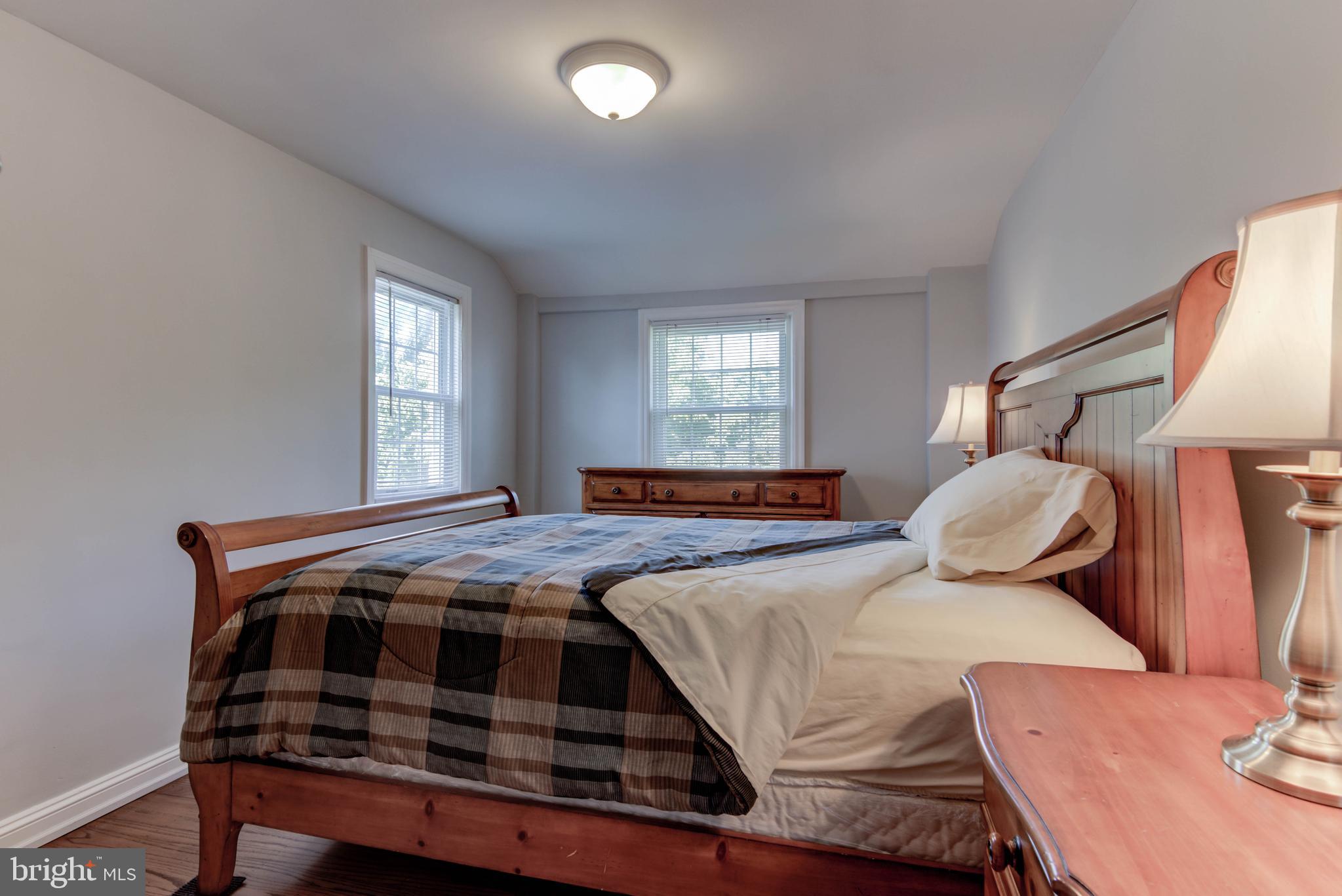 512 Harrington Road Havertown, PA 19083 - Photo 21 of 31 2nd Bedroom