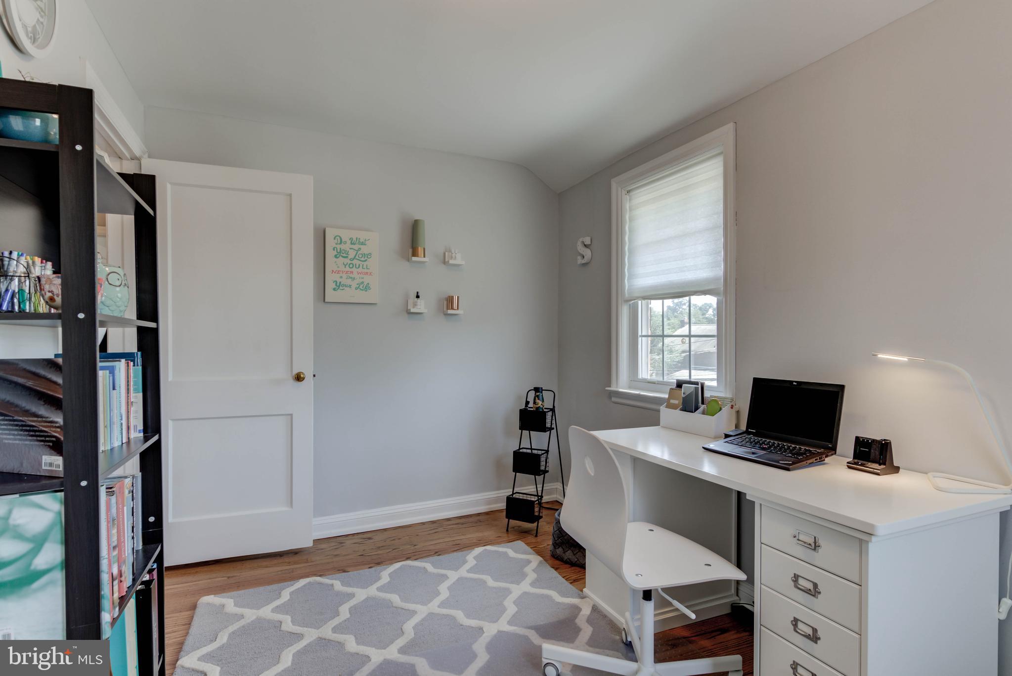 512 Harrington Road Havertown, PA 19083 - Photo 25 of 31 3rd Bedroom