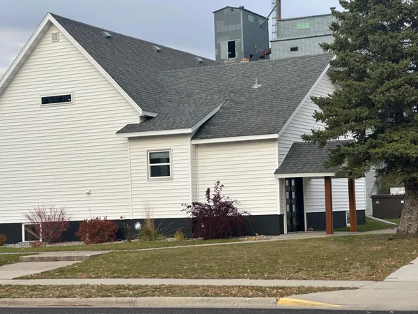$280,000 | 504 Main Street, Karlstad, MN 56732