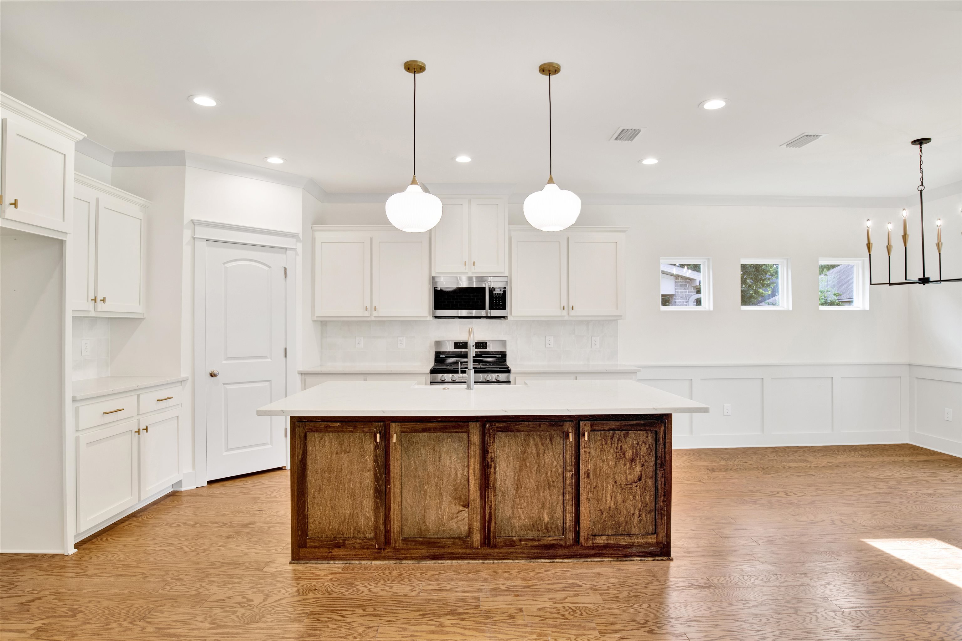 404 Scarlett Avenue Fairhope, AL 36532 - Photo 6 of 27 Kitchen