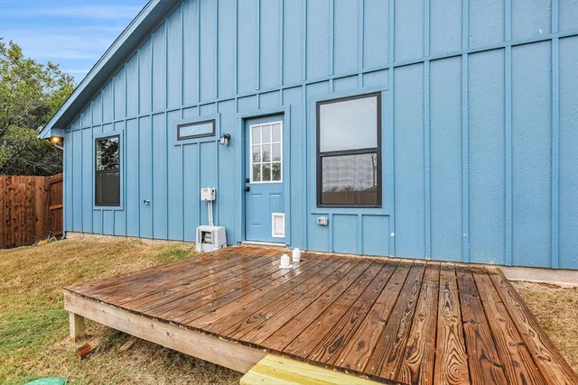 $1,795 | 2223 Comet Trail, Granbury, TX 76048