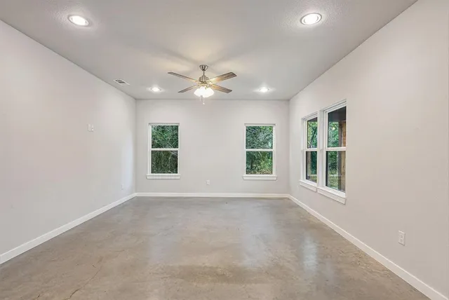 $1,795 | 2223 Comet Trail, Granbury, TX 76048