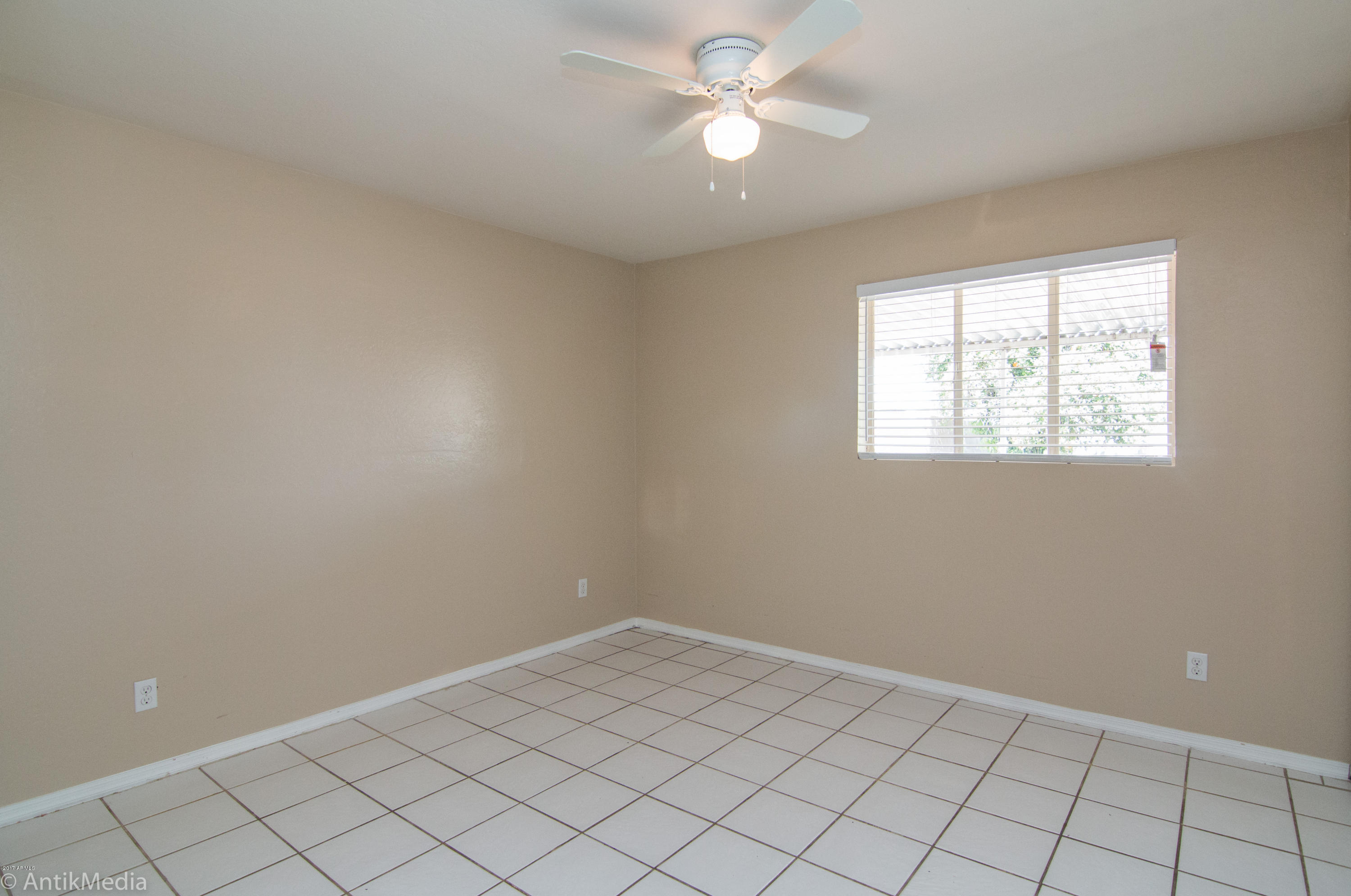 5432 West Osborn Road Phoenix, AZ 85031 - Photo 16 of 26 IMG_3233