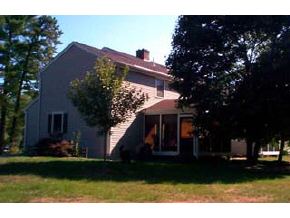 26 B Reed Street, Unit 26 Londonderry, NH 03053 - Photo 2 of 5 Gallery Image 2