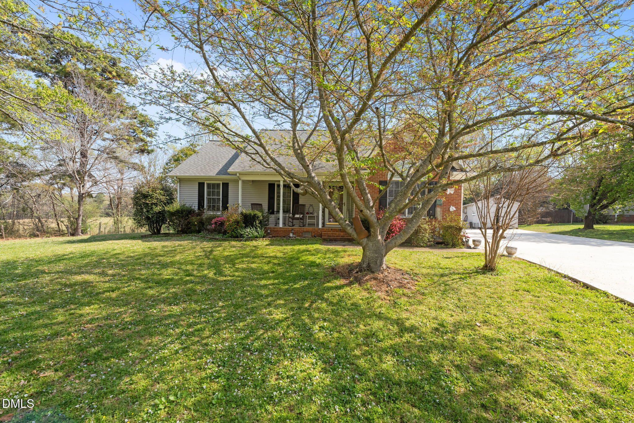 25-web-or-mls-ROB02289