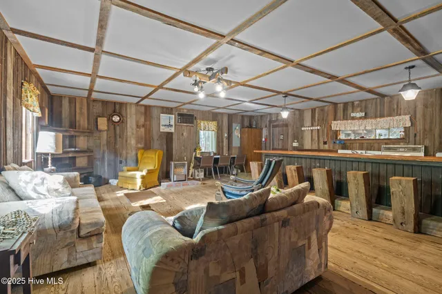 $175,000 | 440 Village Drive, Beaufort, NC 28516