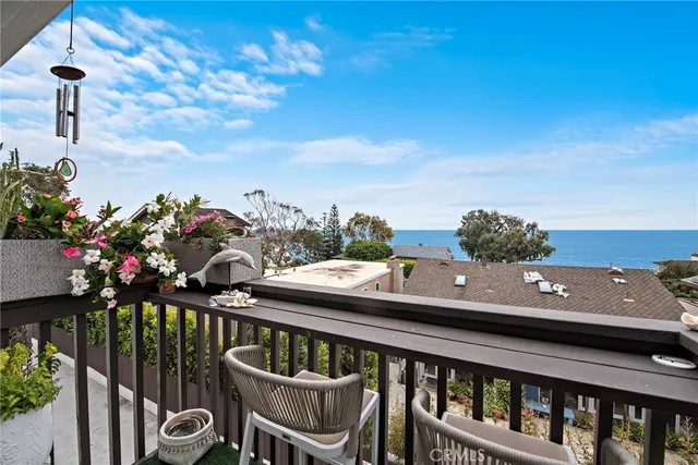 $1,399,000 | 2175 South Coast Highway, Unit 16, Laguna Beach, CA 92651