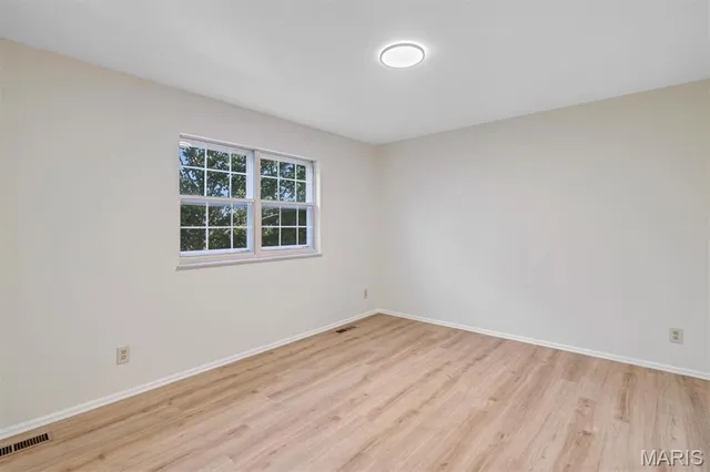 $550,000 | 618 Shady Meadows Drive, Ballwin, MO 63011