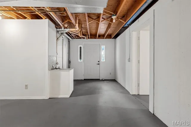 $550,000 | 618 Shady Meadows Drive, Ballwin, MO 63011