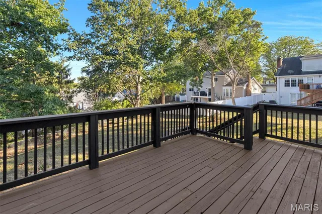 $550,000 | 618 Shady Meadows Drive, Ballwin, MO 63011