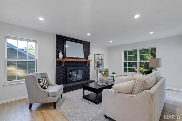 $550,000 | 618 Shady Meadows Drive, Ballwin, MO 63011