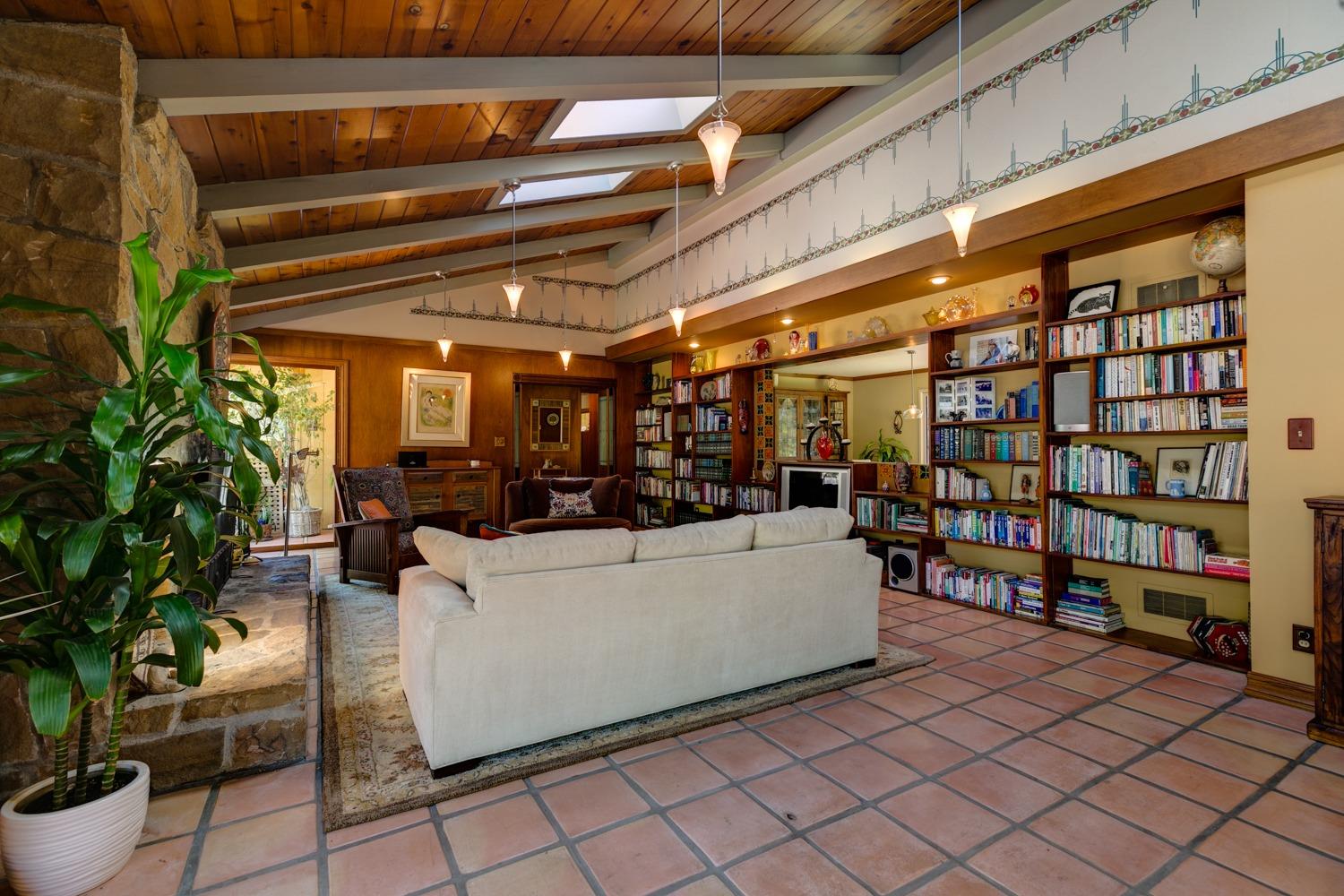 918 El Toro Road Ojai, CA 93023 - Photo 12 of 43