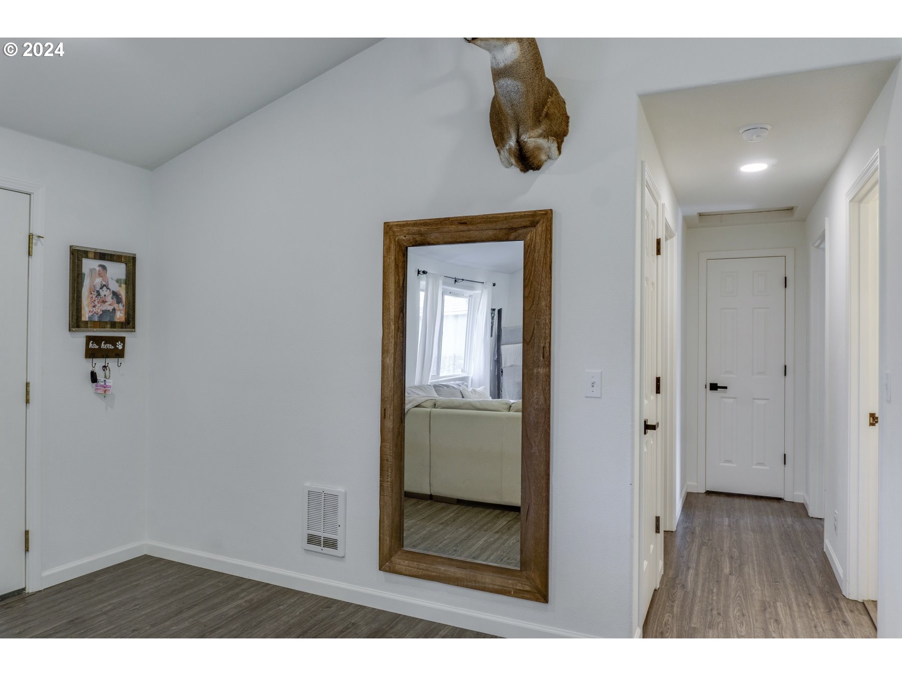 3311 Pinyon Street Springfield, OR 97478 - Photo 10 of 21 a view of an entryway door