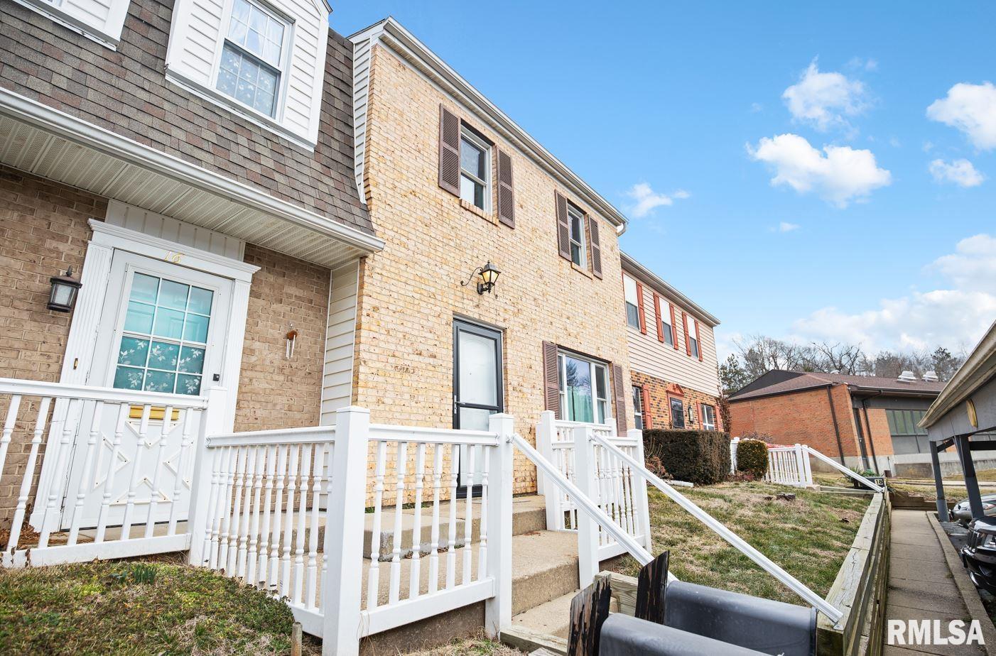17 Sycamore Row, Unit 17 Springfield, IL 62702 - Photo 1 of 21