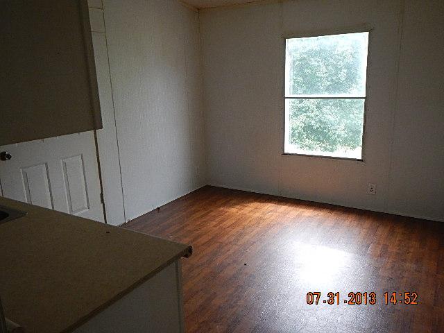 332 B Mt Vernon Road Bethpage, TN 37022 - Photo 7 of 8 office/flex room