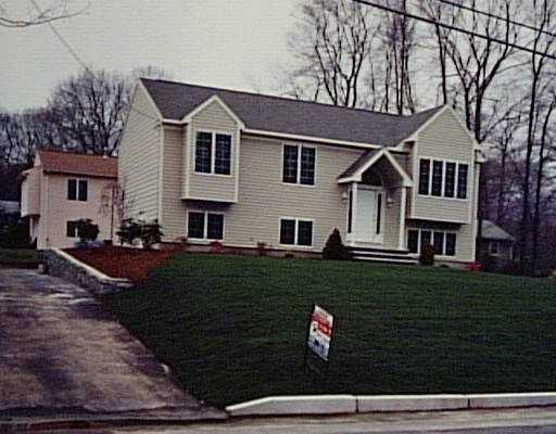 213 Tomahawk Cranston, RI 02921 - Photo 1 of 1 Exterior Front.